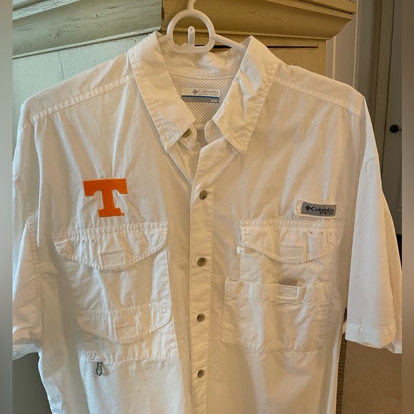 Columbia Other - Tennessee Columbia Men’s PFG Short Sleeve Button Up